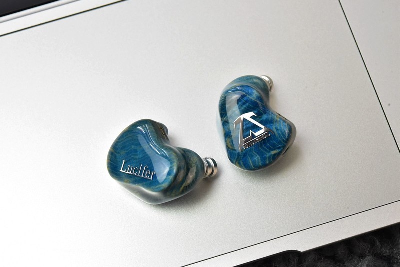 天魁路西法耳机评测：淡淡的箱子味让人回味