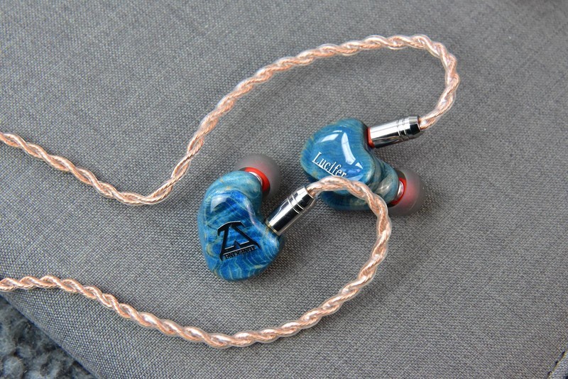 天魁路西法耳机评测：淡淡的箱子味让人回味