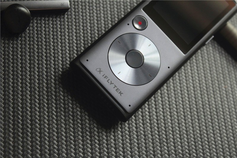 职场从业人员的新设备！讯飞智能录音笔SR302体验事半功倍