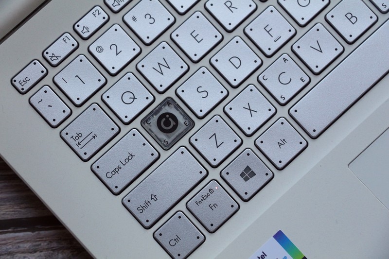 轻薄生产力工具，颜值担当的华硕a豆14 航天版是怎样的一种体验