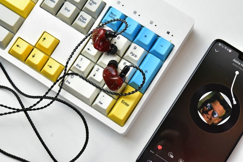 手机直推低频很爽，风格反铁三角，KINERA BD005PRO耳机评测