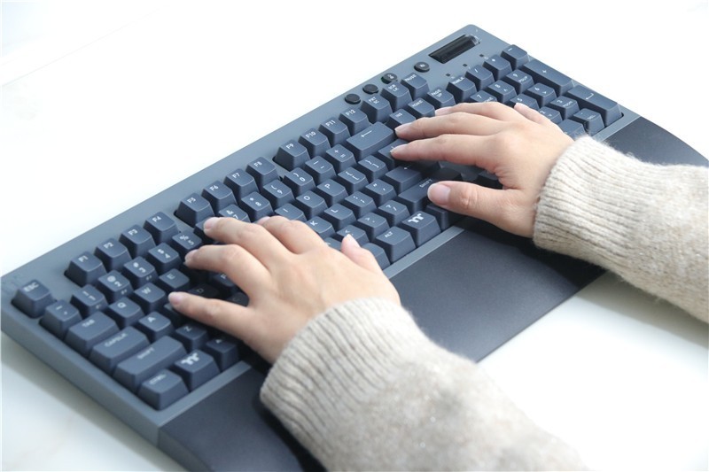 国产良心键盘，多模可选一顶三，TT曜越G521机械键盘体验