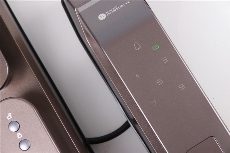 多重安全防护，人脸极速识别！华为智选德施曼智能门锁Pro体验