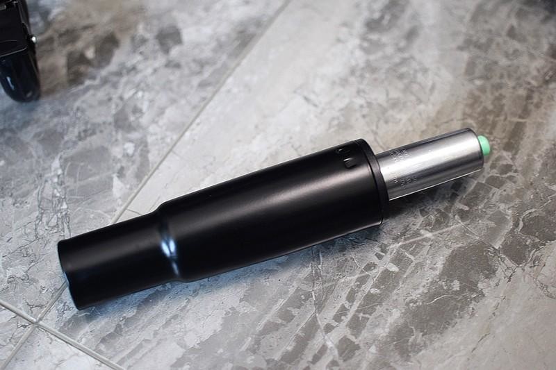 舒适又好看，性价比还高，BlacKlyte逐夜电竞椅让你娱乐养身两不误