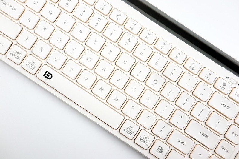 精简桌面?时尚办公——富德键鼠体验