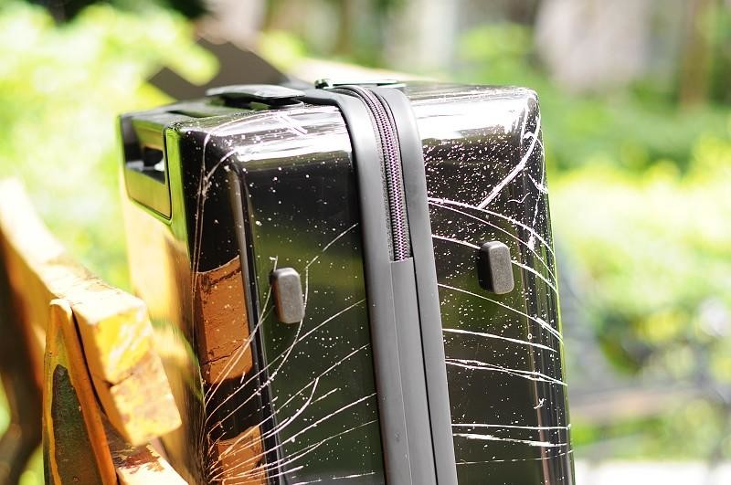 潮流中环保先行者：地平线8号地球狂想系列环保旅行箱