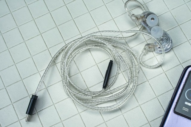 百元入门级HIFI耳机， 锦瑟香也 LIVE1 PRO征服了我女儿！