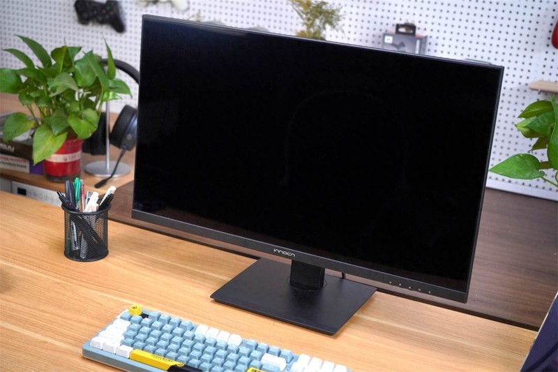 全新升级视网膜屏27C1U PRO，享受镜面苹果色，最佳“苹果伴侣”！