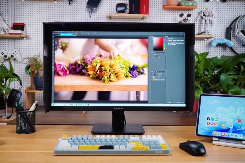 全新升级视网膜屏27C1U PRO，享受镜面苹果色，最佳“苹果伴侣”！