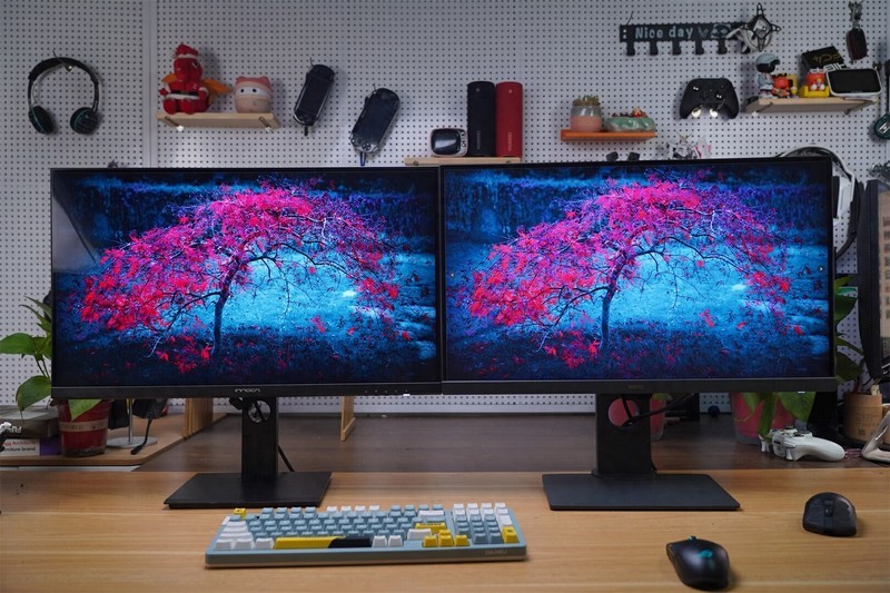 全新升级视网膜屏27C1U PRO，享受镜面苹果色，最佳“苹果伴侣”！