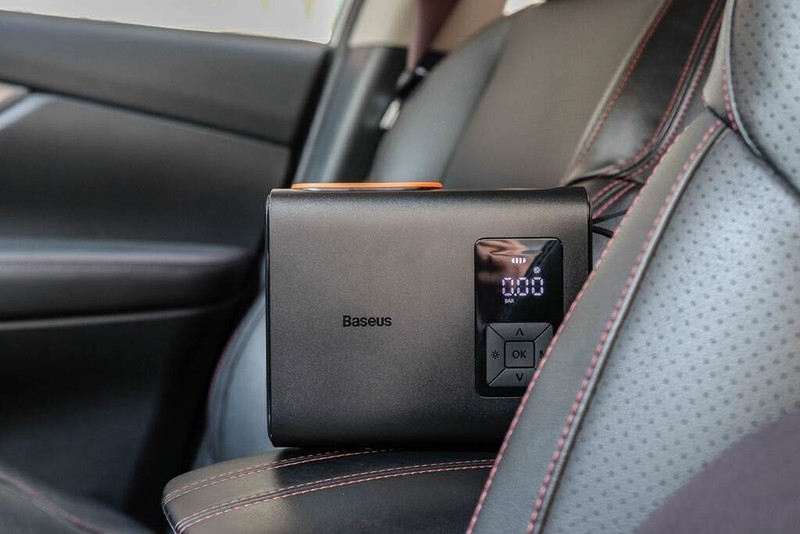 双气缸大动力，10s急速补气，倍思双缸无线充气宝体验