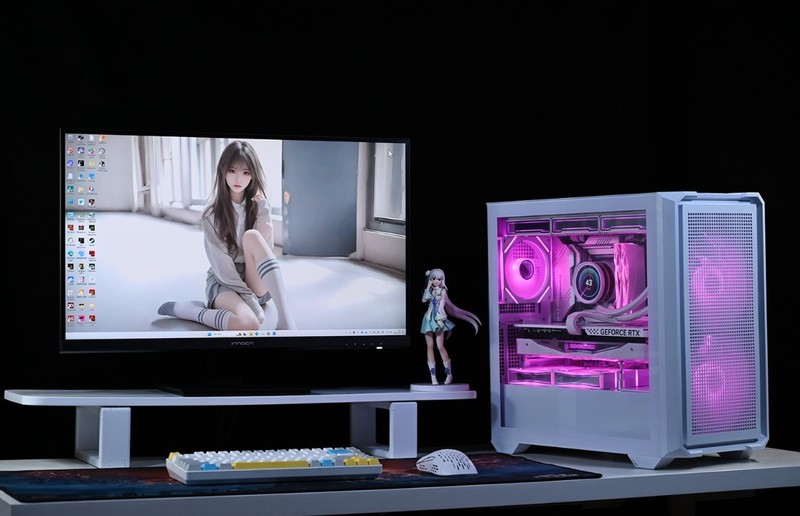 散热拉满的紧凑型白色主题装机：14600K+铭瑄Z790M+4070S+D5内存