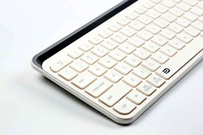 精简桌面?时尚办公——富德键鼠体验