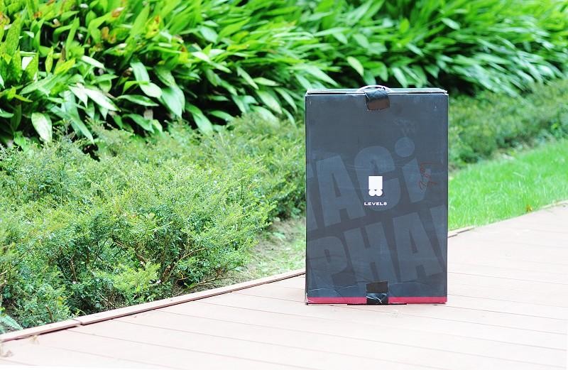 潮流中环保先行者：地平线8号地球狂想系列环保旅行箱