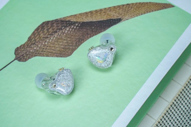 百元入门级HIFI耳机， 锦瑟香也 LIVE1 PRO征服了我女儿！