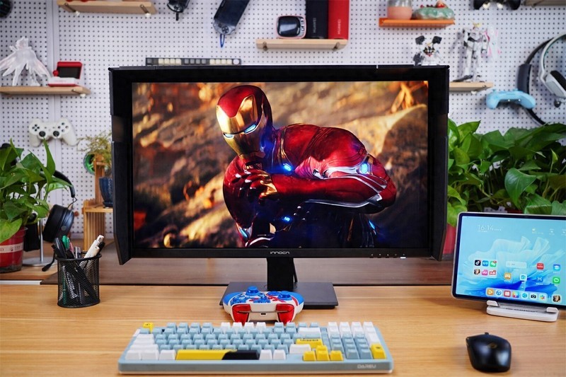 全新升级视网膜屏27C1U PRO，享受镜面苹果色，最佳“苹果伴侣”！