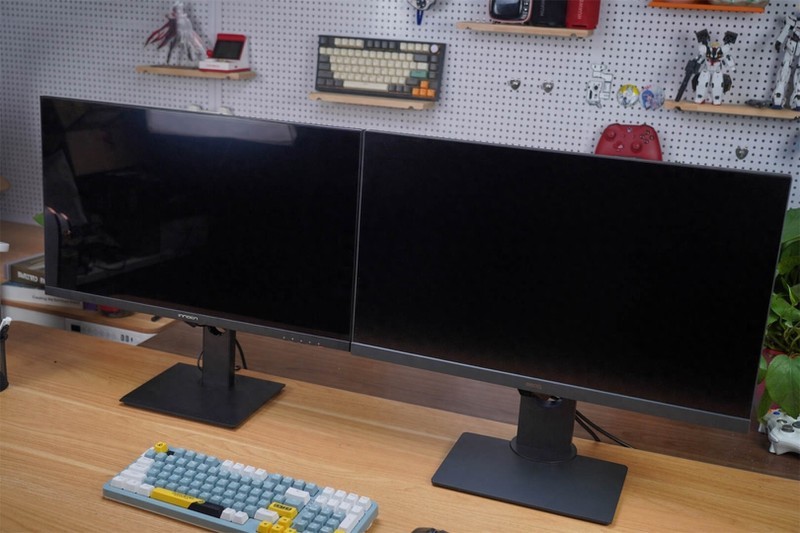 全新升级视网膜屏27C1U PRO，享受镜面苹果色，最佳“苹果伴侣”！