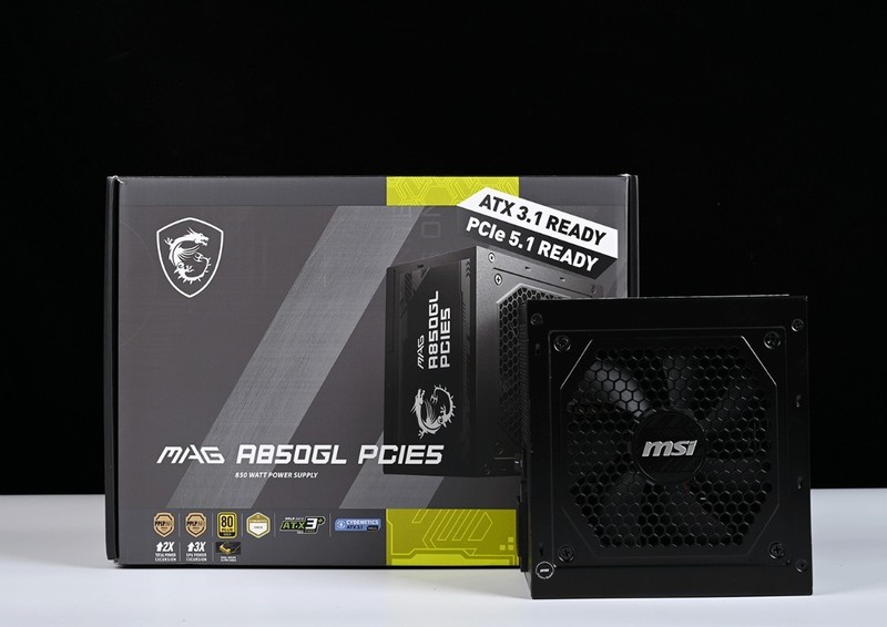 散热拉满的紧凑型白色主题装机：14600K+铭瑄Z790M+4070S+D5内存