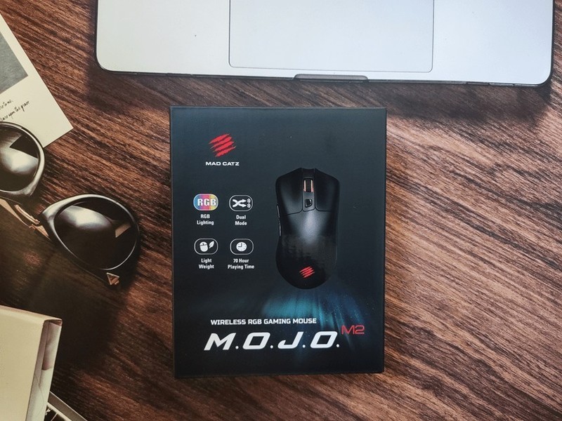 美加狮M.O.J.O.M2双模游戏鼠标：只简不减，爱不释手