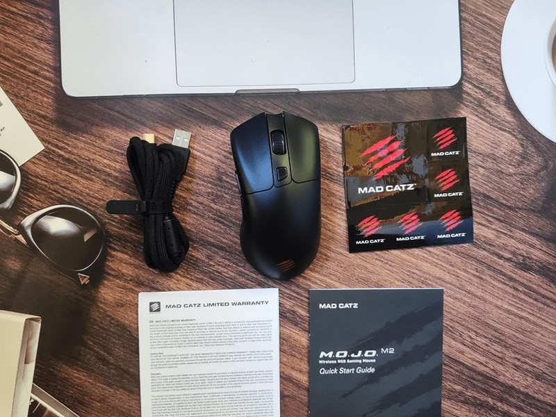 美加狮M.O.J.O.M2双模游戏鼠标：只简不减，爱不释手