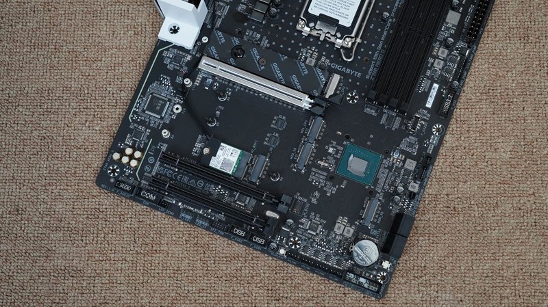 只为极致丝滑，13700K+Z790雪鹰+RTX4080星曜打造的高端主机分享