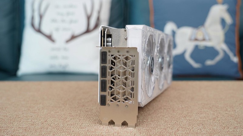 只为极致丝滑，13700K+Z790雪鹰+RTX4080星曜打造的高端主机分享