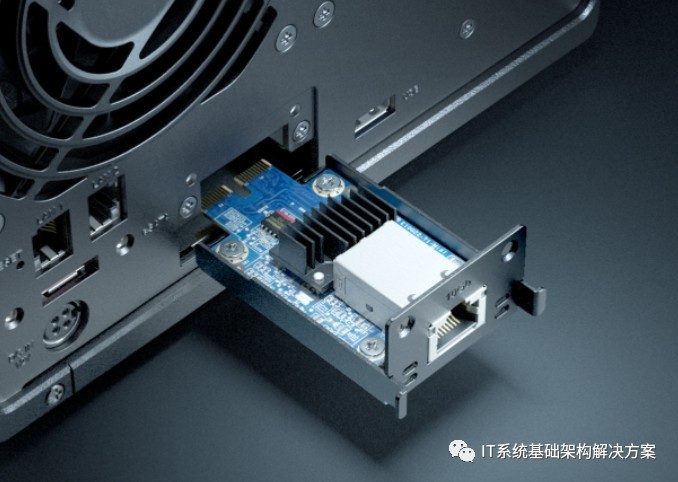 DiskStation? DS923+高灵活度，适用于小型企业和家庭办公室的存储平台