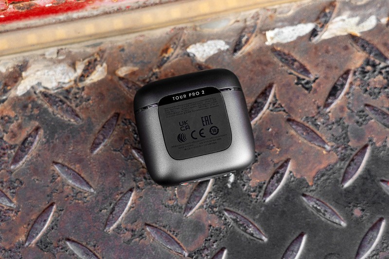 能让音质和降噪沦为配角的交互方式，JBL TOUR PRO 2蓝牙耳机评测