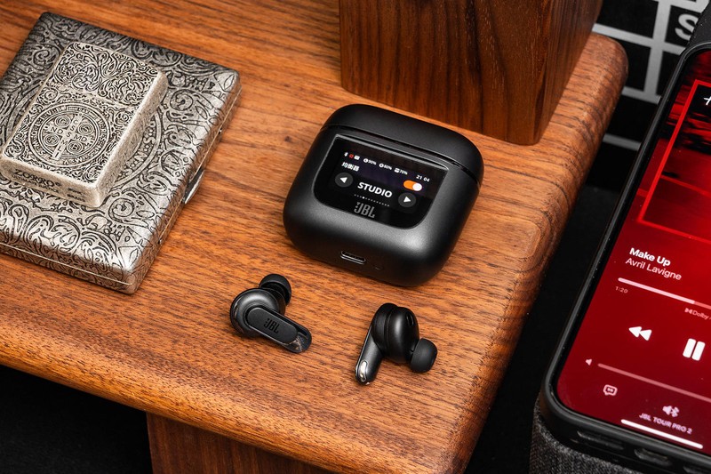 能让音质和降噪沦为配角的交互方式，JBL TOUR PRO 2蓝牙耳机评测