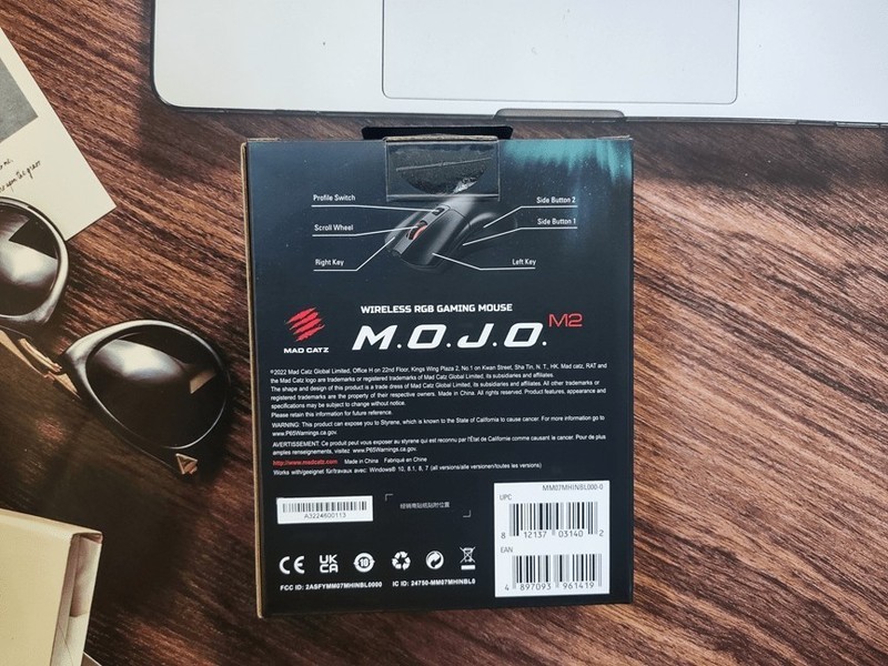 美加狮M.O.J.O.M2双模游戏鼠标：只简不减，爱不释手
