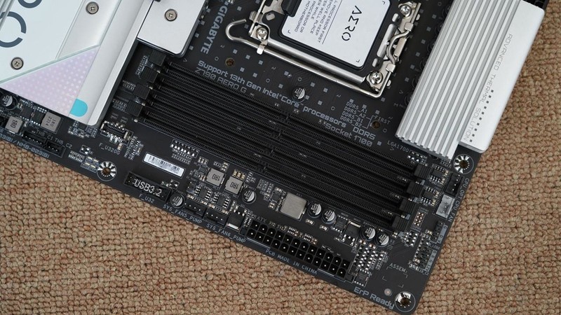 只为极致丝滑，13700K+Z790雪鹰+RTX4080星曜打造的高端主机分享