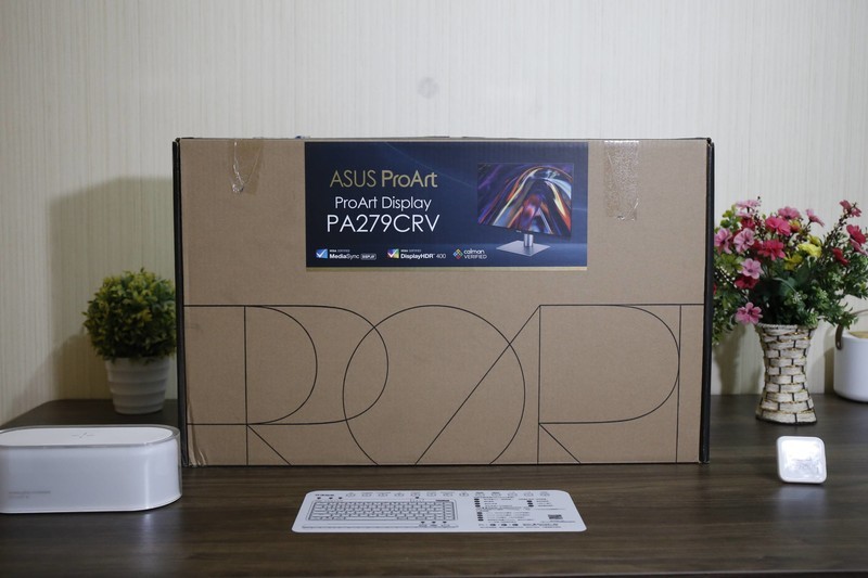 华硕创艺27 4k Pro，更适合美工、视频剪辑类需求的专业显示器