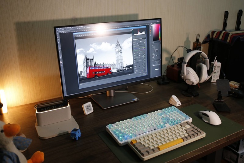 华硕创艺27 4k Pro，更适合美工、视频剪辑类需求的专业显示器