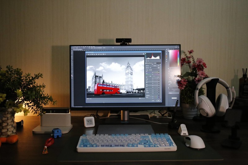 华硕创艺27 4k Pro，更适合美工、视频剪辑类需求的专业显示器