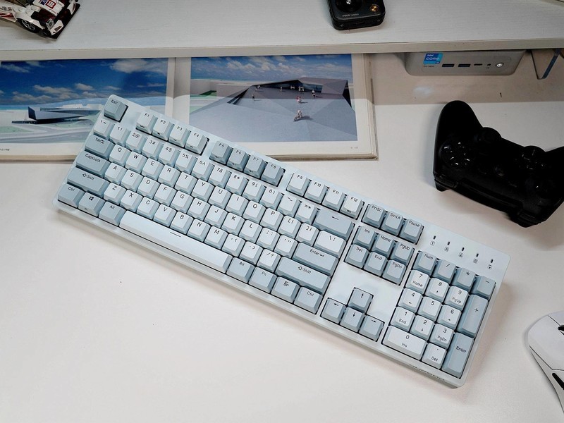 CHERRY樱桃轴？杜伽K310浅雾蓝无光版，网友：小清新桌搭不二之选