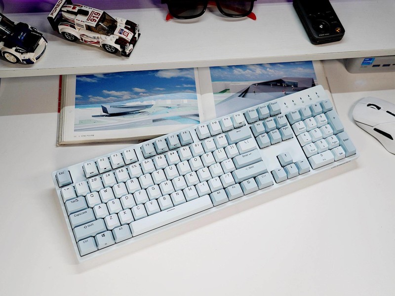 CHERRY樱桃轴？杜伽K310浅雾蓝无光版，网友：小清新桌搭不二之选