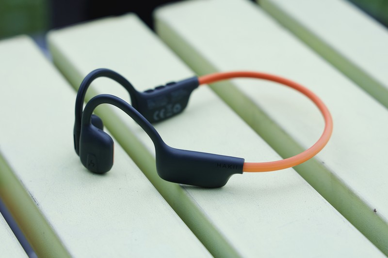 Hakii LIGHT哈氪聆光MP3耳机：夜跑者的光音伴侣