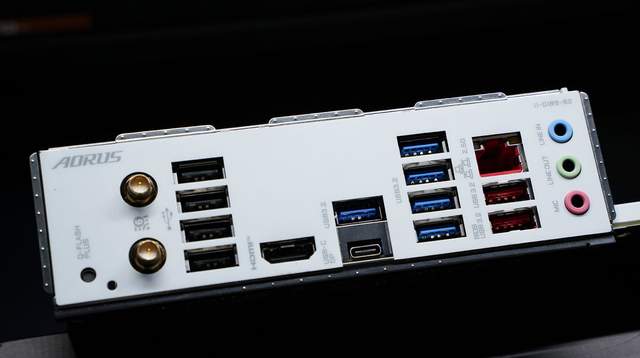 解锁锐龙9000功耗锁生产力最高提升9% 技嘉B650E AORUS ELITE X AX ICE