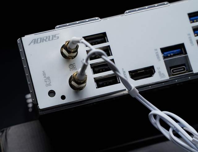 解锁锐龙9000功耗锁生产力最高提升9% 技嘉B650E AORUS ELITE X AX ICE