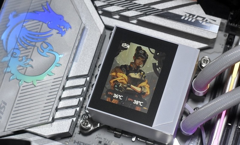 颜值用料性能大跃升 超频三DC360 PRO屏显水冷散热器 实测分享