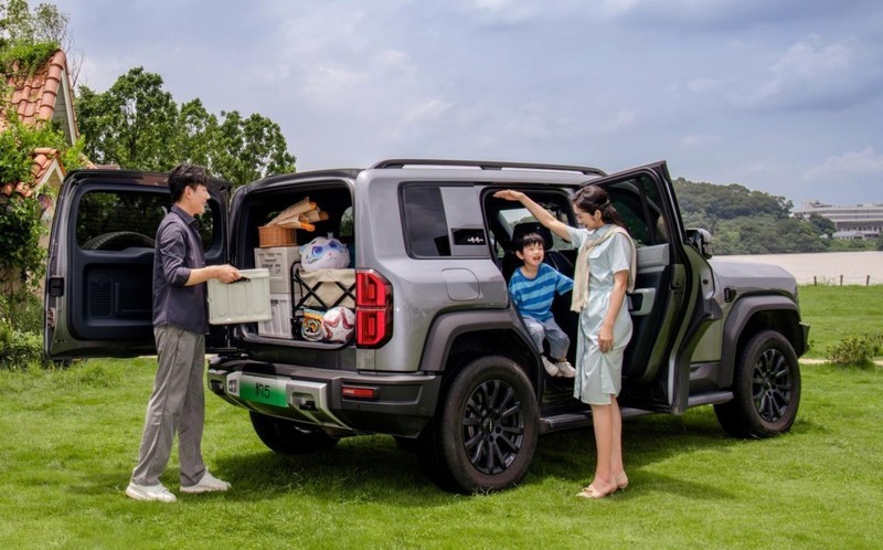 方程豹 10 万台交付达成！以创新破界，定义新能源汽车新高度