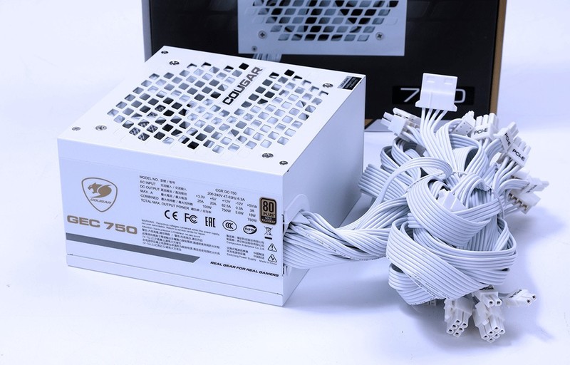 私人の手绘皮卡丘定制主题，i5-12490F+RTX3070显卡性价比装机推荐