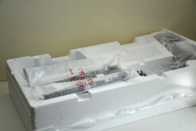 999元真香，科睿27E1QS 2K电竞显示器上手：155HZ刷新率告别延迟