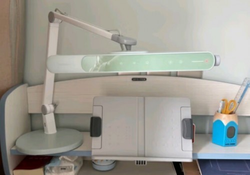 儿童照明灯led哪个好?儿童护眼灯哪个牌子好?家长进！