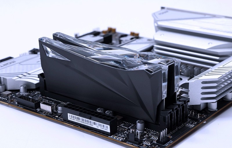 私人の手绘皮卡丘定制主题，i5-12490F+RTX3070显卡性价比装机推荐