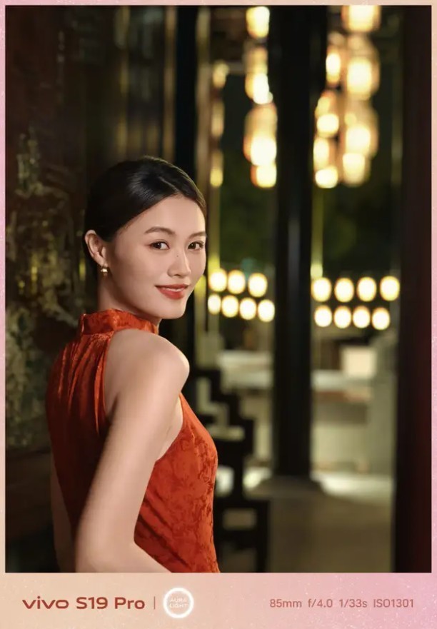 vivo S19 Pro评测，全新变焦柔光环拍人像有何特点？