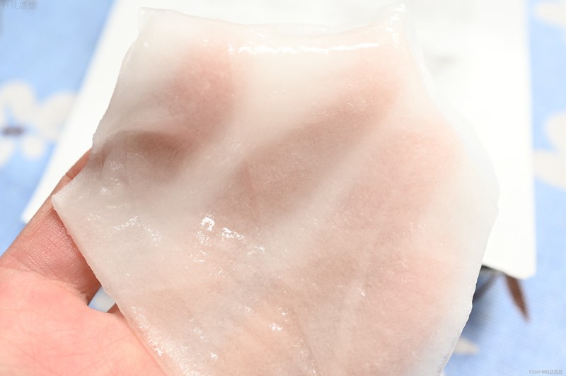 惊人的补水力！皮肤润到想掐的玻尿0酸面膜！