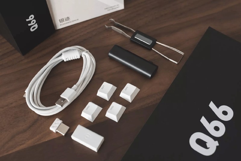 未来赛博美学，这会是客制化亲民的开始？IQUNIX Q66银迹上手详评