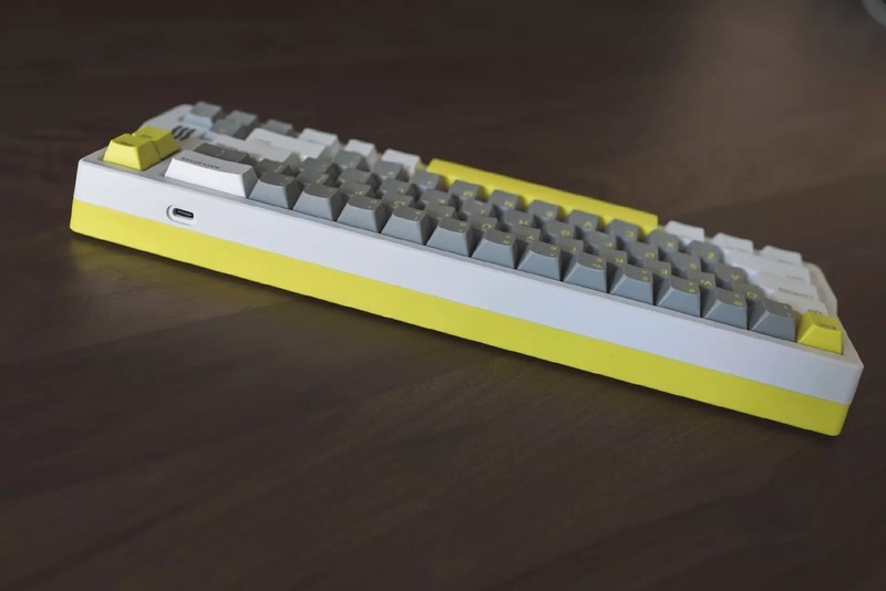 未来赛博美学，这会是客制化亲民的开始？IQUNIX Q66银迹上手详评