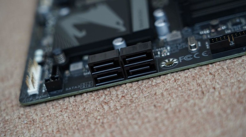 如何打造一台高性价比小钢炮？13400+B760M电竞雕+4070Ti打造的MATX主机分享